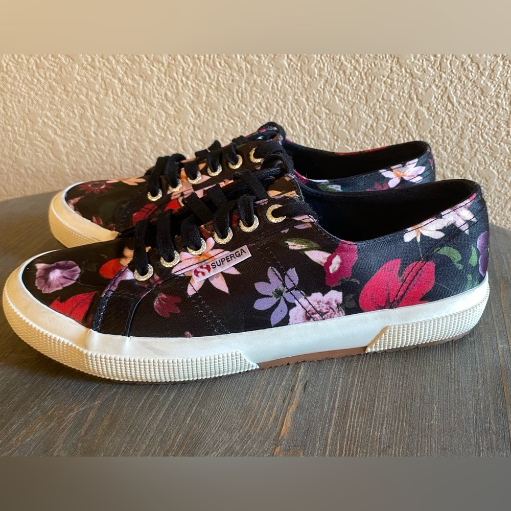 Superga Fanrosow Floral Sneakers Size 9 Black Satin